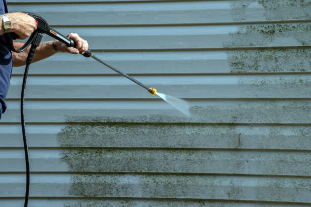 Best Garage Pressure Washing  in Malibu, CA